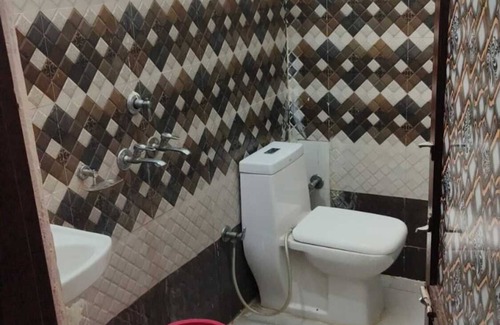 Kalka Hotel | Hotel The Divine Punjabi Tadka