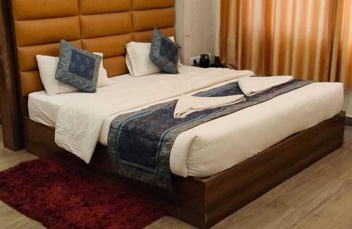Robertsganj Hotel | Hotel The Grand by Nexottel