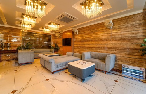 Katra Hotel | Hotel The Grand Dewan