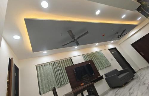Visnagar Hotel | Hotel The Grand Khodiyar-3 Rooms & Banquet
