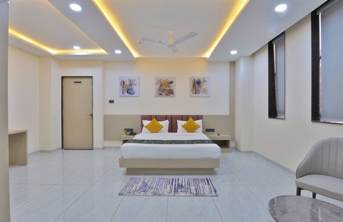 Ahmedabad Hotel | Hotel The Grand Radhey