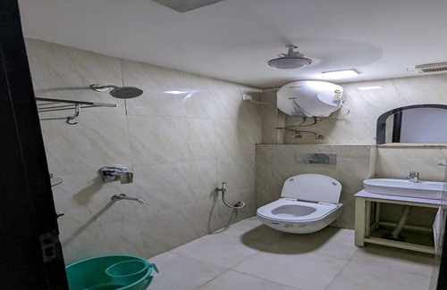 Greater Kailash I Hotel | Hotel The Green Arrow