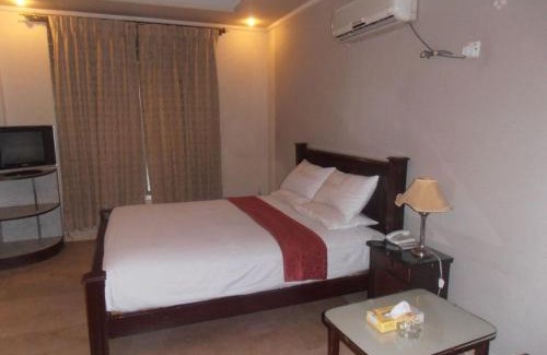 Lahore Hotel | Hotel The Leschanze