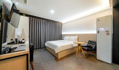 Gangseo District Hotel | Hotel The May