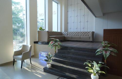 Bathinda Hotel | Hotel The Royalista