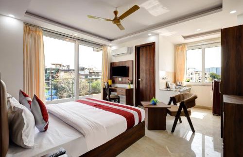 Jasola Hotel | Hotel The Venice- Near Indraprastha Apollo Hospital