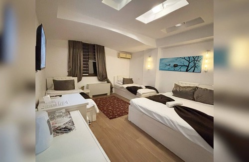Prizren Hotel | Hotel Theranda