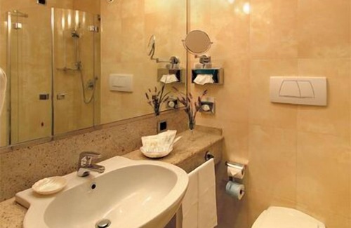 Trezzano sul Naviglio Hotel | Hotel Tiffany