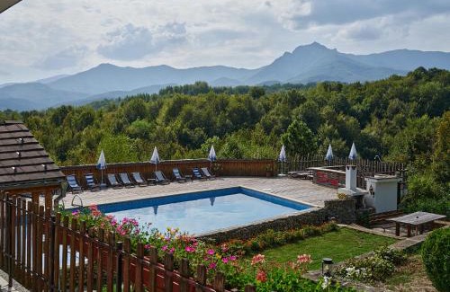 Apriltsi Hotel | Hotel Tihiat Kat