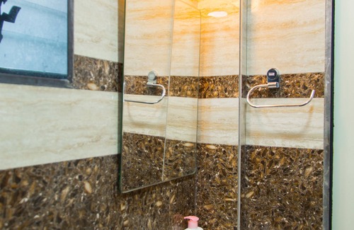 Girgaon Hotel | Hotel Tourister