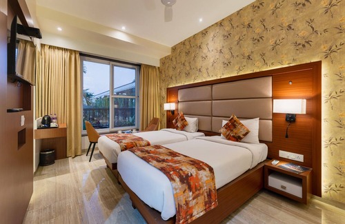 Vijayapura Hotel | Hotel Town Palace