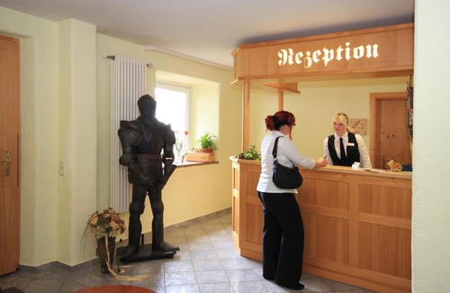 Waldkraiburg Hotel | Hotel Trasen
