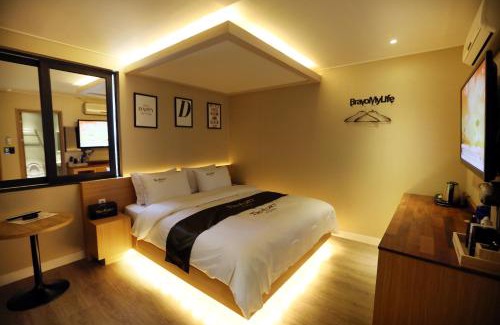 Sincheondong Hotel | Hotel Two Heart
