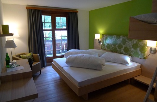 Tavanasa Hotel | Hotel Ucliva