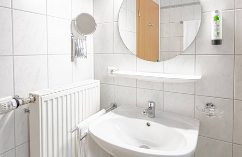 Burg-Reuland Hotel | Hotel Ulftaler Schenke