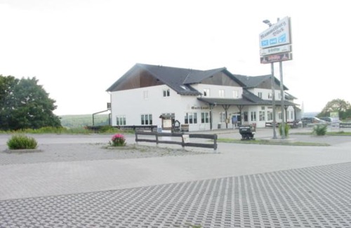 Friesdorf House | Hotel und Gasthaus Rammelburg-Blick