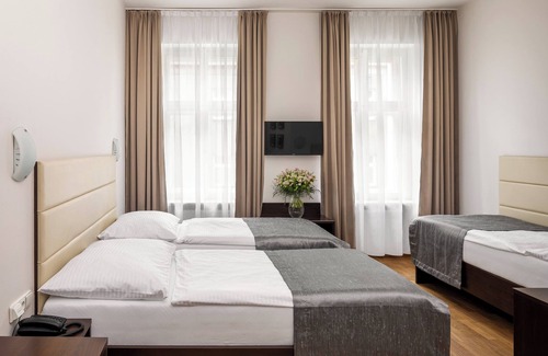 Prague 2 Hotel | Hotel Unique