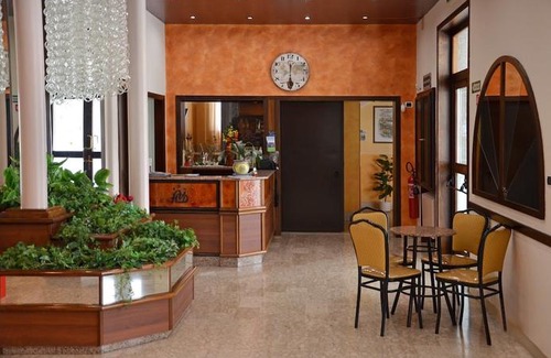 Sala Consilina Hotel | Hotel Vallisdea