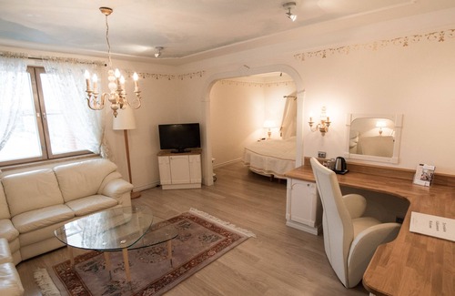 Kvevlax Hotel | Hotel Vallonia