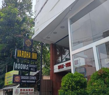 Tiruchengode Hotel | HOTEL VARDHA Inn