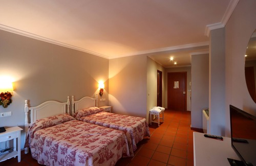 Alange Hotel | Hotel Varinia Serena - Balneario de Alange