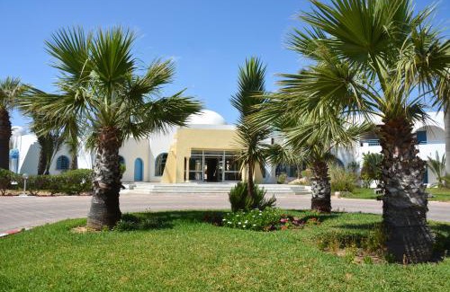Triffa Hotel | Hotel Venice Beach- Families and Couples Only