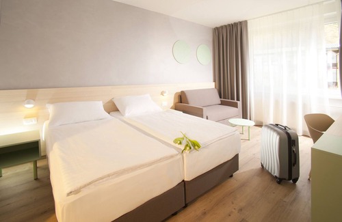 Topolsica Hotel | Hotel Vesna