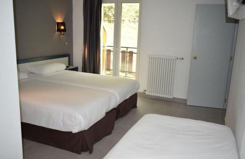 Mas de Ribafeta Hotel | HOTEL VICTORIA