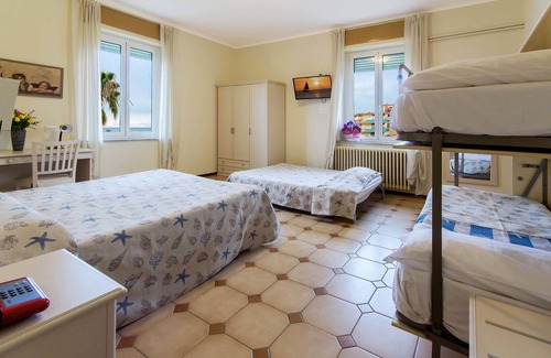San Bartolomeo al Mare Hotel | Hotel Villa San Giuseppe