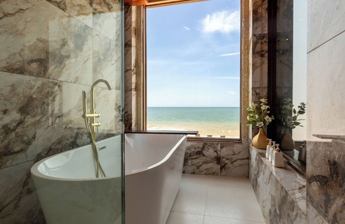 Khanom Hotel | Hotel Villa Aokhanom Beachfront