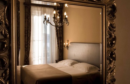 Varano Borghi Hotel | Hotel Villa Borghi