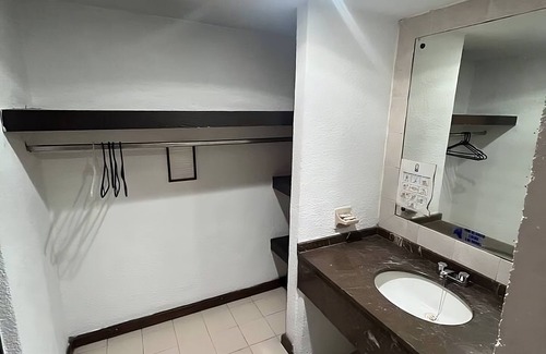 Morelia Hotel | Hotel Villa Capri, 1 cama triple 4 Huéspedes