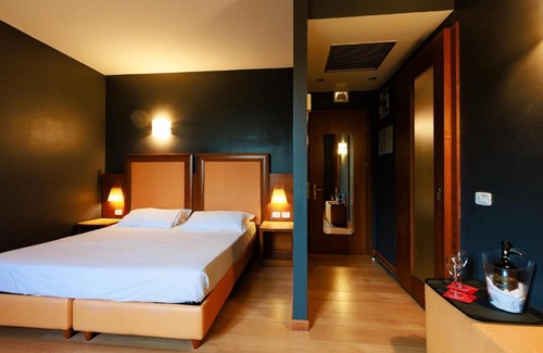 Oleggio Hotel | Hotel Villa Delle Rose - Malpensa
