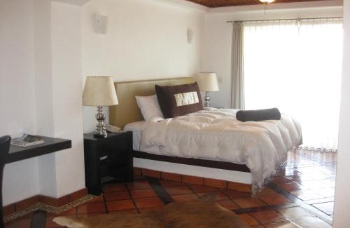 El Pueblito Hotel | Hotel Villa Mexicana Golf & Equestrian Resort
