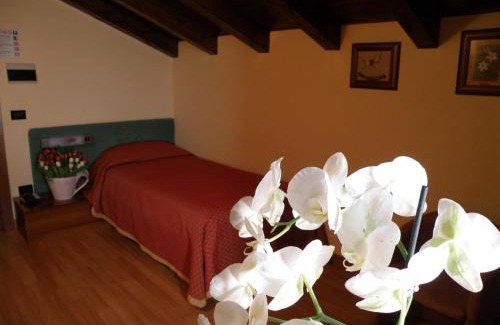 Prata di Pordenone Hotel | Hotel Villa Monica