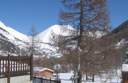 Soucheres-Basses Hotel | Hotel Villa Plinia