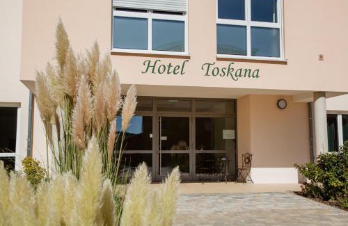 Parsberg Hotel | Hotel Villa Toskana
