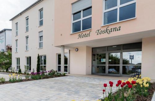 Parsberg Hotel | Hotel Villa Toskana