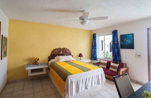 Colonia Andres Hotel | Hotel Villas Deja Blue & Restaurant