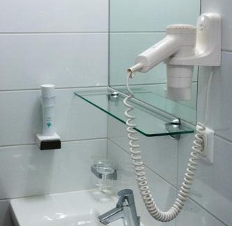 Ottensheim Hotel | Hotel Vinothek Schwarzer Adler