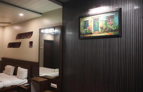 Bhayandar East Hotel | Hotel Vinyasa Residency