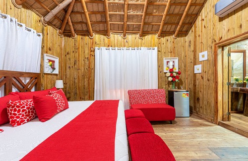 Pedernales Hotel | Hotel Vista de Aguilas Ecolodge