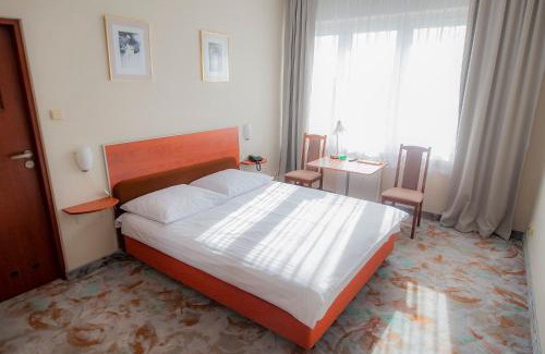 Pabianice Hotel | Hotel Włókniarz