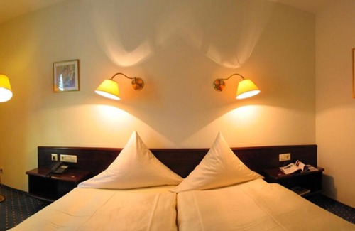Hugelsheim Hotel | Hotel Waldhaus