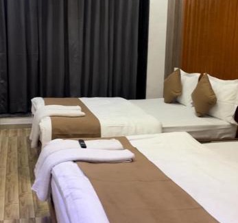 Surat Hotel | hotel we rooms