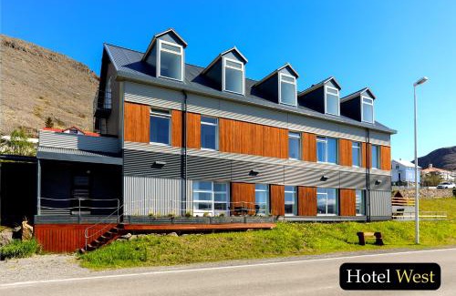 Vesturbyggð Hotel | Hotel West