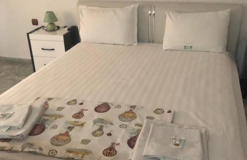 Dalgopo Hotel | Hotel White House