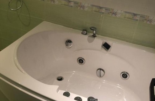 Dalgopo Hotel | Hotel White House