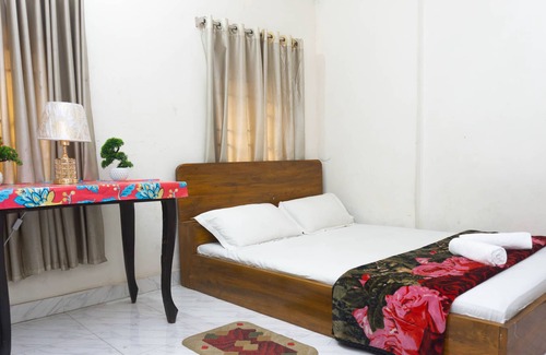 Dhaka Hotel | Hotel White House International Residential, Couple Room - Non AC