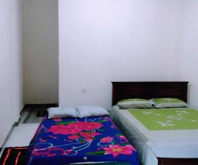 New Town House | Hotel White House